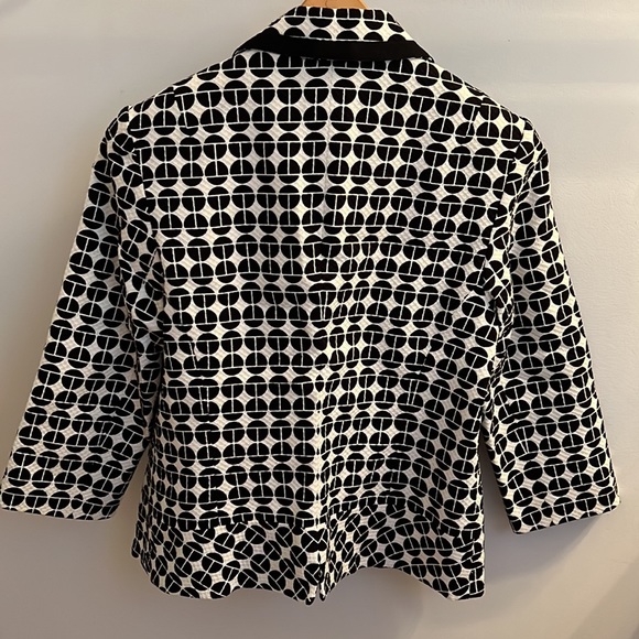 Trina Turk Cropped Fitted Blazer NWOT - Picture 2 of 5